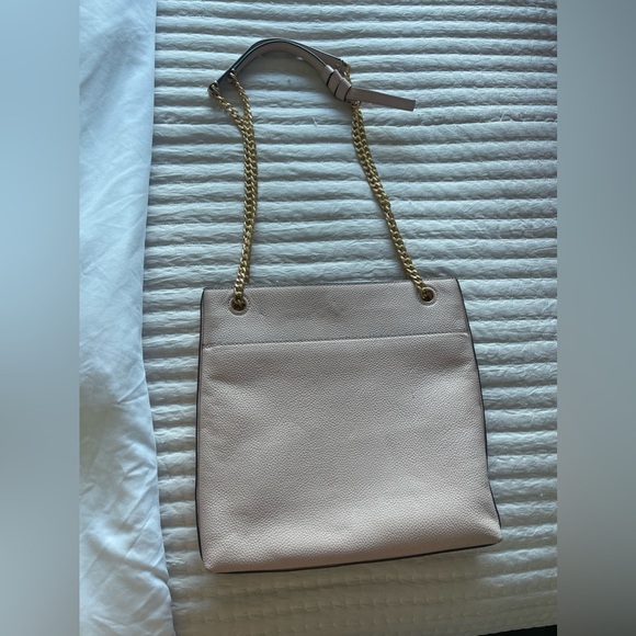 TORY BURCH Light Pink Shoulder Bag with Gold Chains. Can be worn crossbody. - Picture 3 of 5